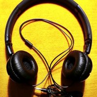 слушалки PHILIPS headphones, снимка 1 - Слушалки и портативни колонки - 20943844
