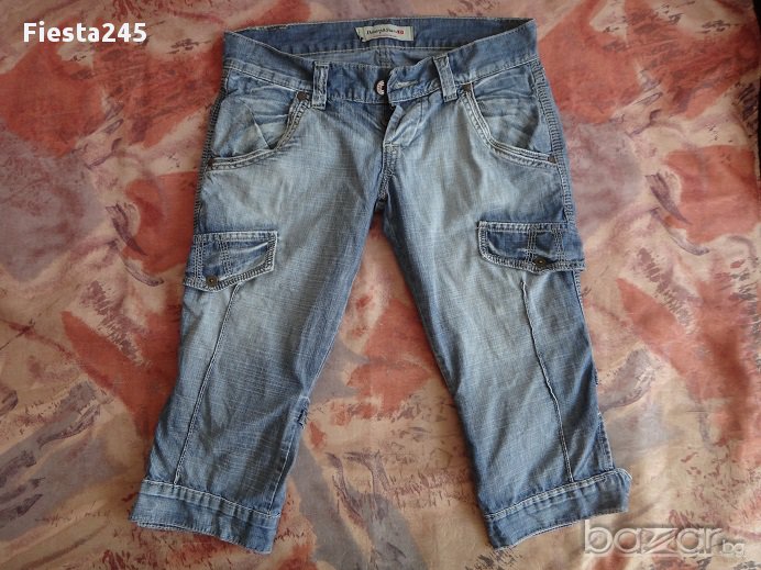 Три четвъртни дънки, снимка 1