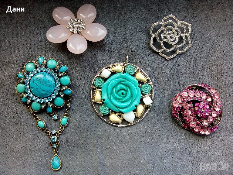 Брошки и висулка , снимка 1
