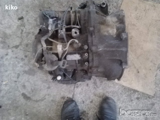 Автоматична скоростна кутия, снимка 2 - Части - 16888732