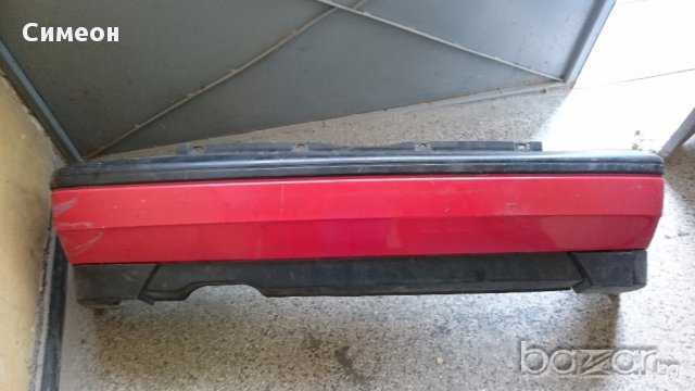 Задна броня за Фолксваген Голф 3 , снимка 2 - Части - 18079118