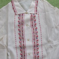  Ръчно бродирана копринена блуза от 70-80 години на ХХ в., снимка 6 - Други ценни предмети - 24231884