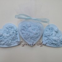 Ангелче с цветя в синьо за кръщене-подаръци за Вашите гости, снимка 1 - Подаръци за кръщене - 20902453
