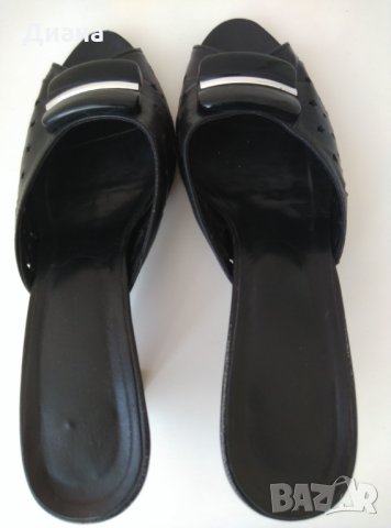 Дамски чехли от естествена кожа, номер 36 в перфектно състояние, снимка 2 - Чехли - 25477894