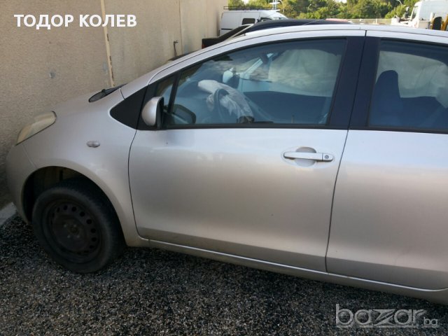 Toyota Yaris 1.0 vvti на части, снимка 3 - Автомобили и джипове - 11852443