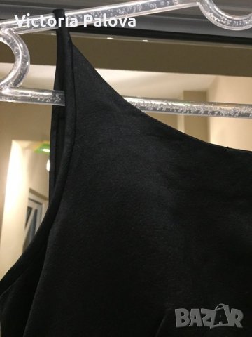  🇮🇹 Италианска дизайнерска рокля, снимка 4 - Рокли - 23857888