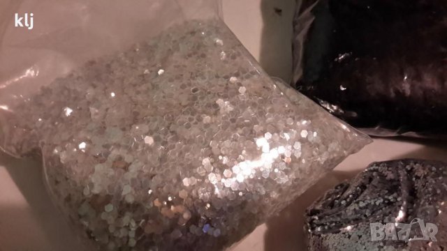 Брукат, снимка 2 - Други - 23732862