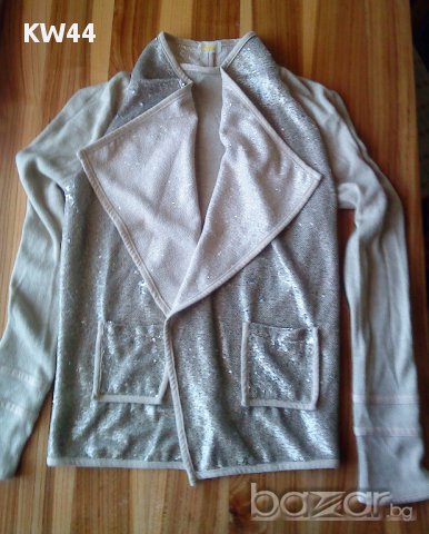 Жилетка с пайети, снимка 2 - Жилетки - 17383190