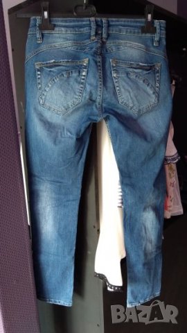 Накъсани дънки/S, снимка 4 - Дънки - 25315391