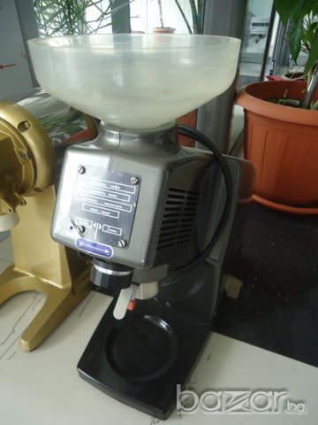 1.Кафемелачка втора употреба за Магазин за кафе професионална произход Италия и Германия Цени от 250, снимка 3 - Кафе машини - 11550967