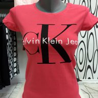 Дамска тениска Kalvin Klein  два цвята, снимка 1 - Тениски - 14123953