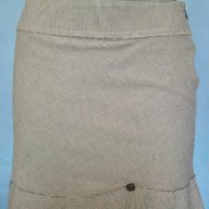 Дизйнерска дънкова пола с дантела  и изнищени краища / малък размер , снимка 2 - Поли - 14327064