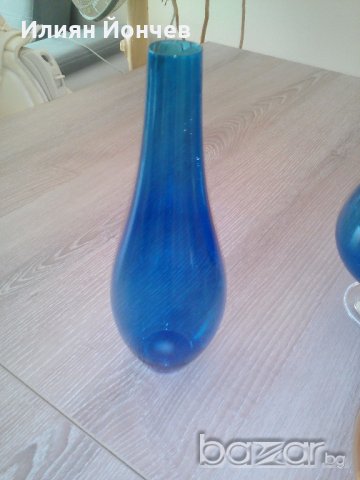 Продавам малка вазичка