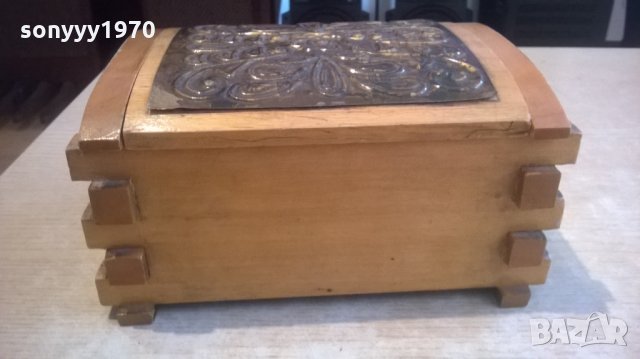 ретро дървена кутия с метален обков-1977г-22х16х11см, снимка 10 - Колекции - 24152627