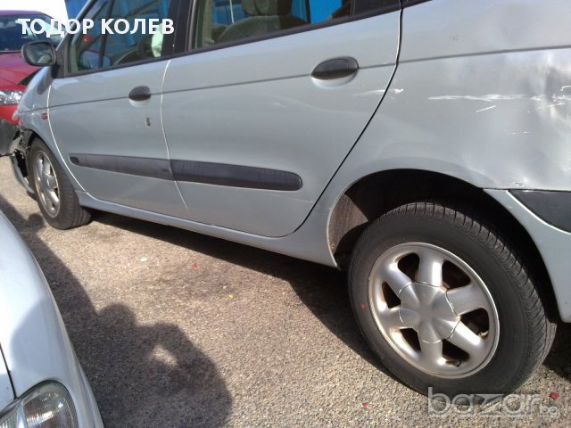 Renault Megane Scenic 1.6 16v 2002 3 бр.на части., снимка 2 - Автомобили и джипове - 11851495