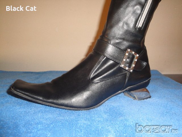 Италиански черни кожени дамски ботуши, с декоративни ципове, естествена кожа, зимни обувки, чизми, снимка 3 - Дамски ботуши - 19758410