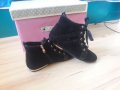 Дамски обувки в черно, снимка 1 - Дамски боти - 22689061