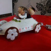 Шведска Ламаринена Играчка Автомобил Младоженци, снимка 1 - Антикварни и старинни предмети - 24550035