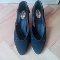 Обувки от естествен велур/набук, снимка 1 - Дамски обувки на ток - 19504182