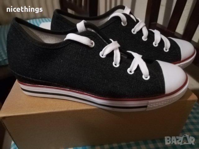 Нови кецове 