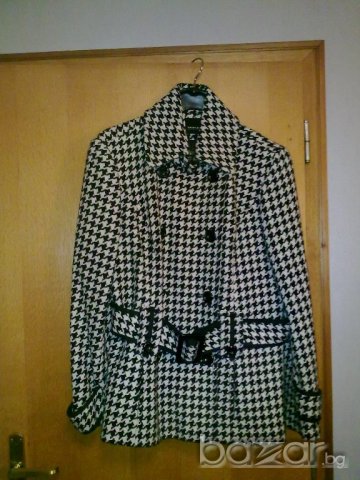 Дамско палто, снимка 2 - Палта, манта - 20714540