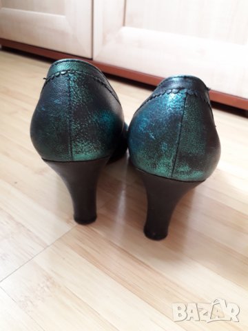 Дамски обувки оригинални номер 35, снимка 3 - Дамски обувки на ток - 22669512