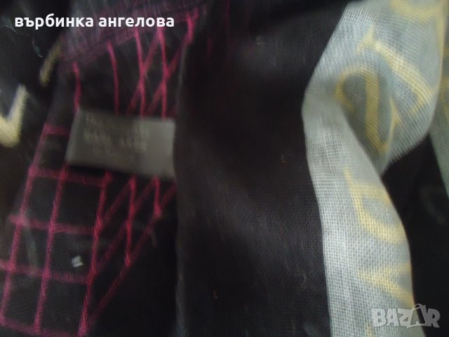 Шал на на френския дизайнер Сарл Акер, снимка 6 - Шапки - 22595860