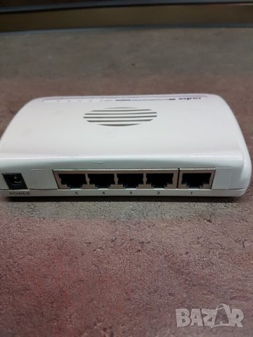 Мрежово устройство,суич,Swich, снимка 2 - Рутери - 25289896