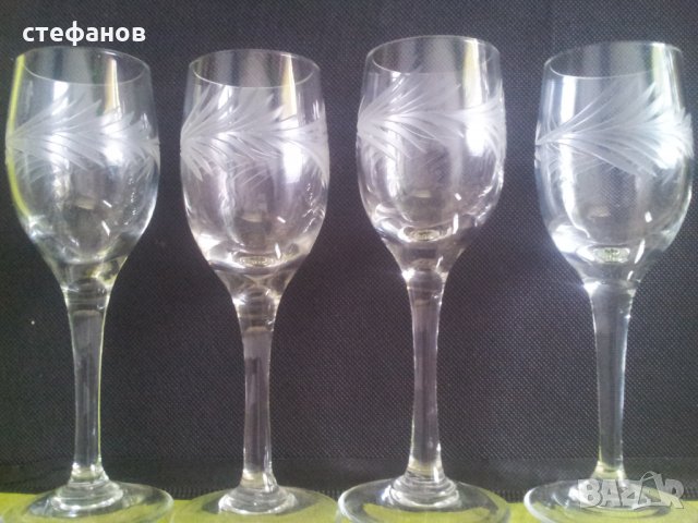 Три вида по четири чаши за концентрат стъклени от едно време, снимка 6 - Чаши - 24084318