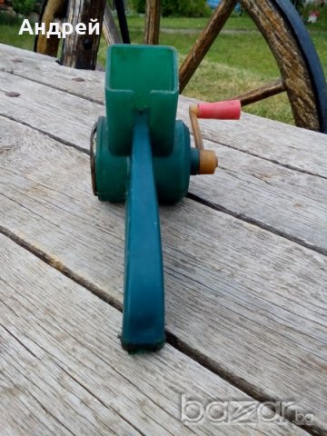 Мелничка за орехи, снимка 5 - Антикварни и старинни предмети - 18708329