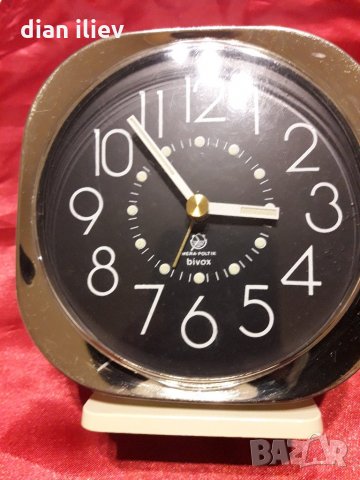 Стар будилник , снимка 3 - Антикварни и старинни предмети - 25037866