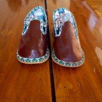 Стари детски пантофи,обувки, снимка 1 - Антикварни и старинни предмети - 23893643