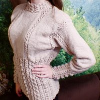 Ръчно плетена блуза с аранови елементи, снимка 1 - Блузи с дълъг ръкав и пуловери - 18815330