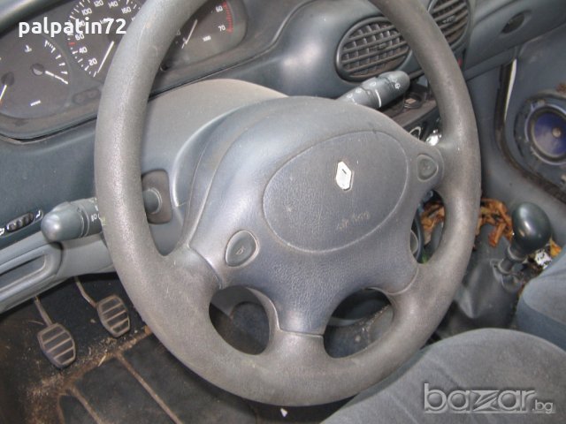 Рено Меган Сценик на части.1,6 бензин , снимка 6 - Автомобили и джипове - 19194545