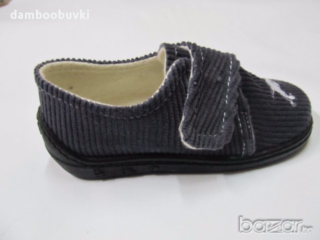 Български пантофи сиво кадифе далматинец, снимка 2 - Бебешки обувки - 17677111