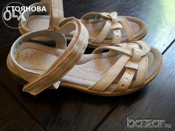 Бели сандалки 31 номер, снимка 4 - Детски сандали и чехли - 10964763