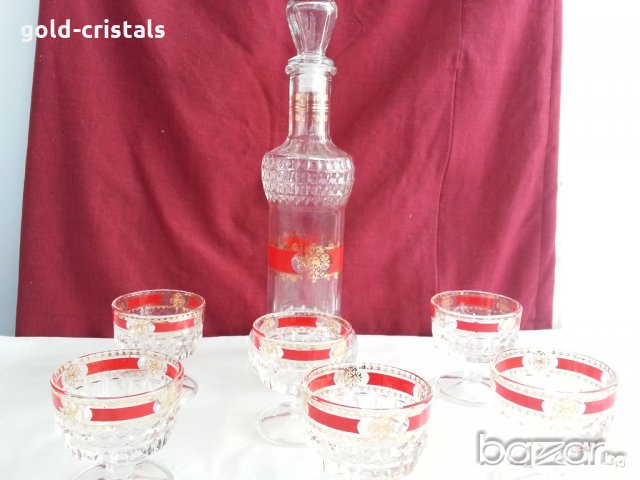Гарафа и чаши с златни кантове  италия маркиран, снимка 2 - Антикварни и старинни предмети - 20688925