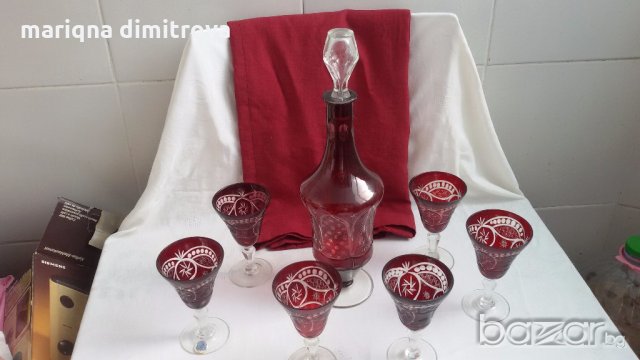 Кристални чаши цветен червен кристал и гарафа , снимка 9 - Антикварни и старинни предмети - 17470279