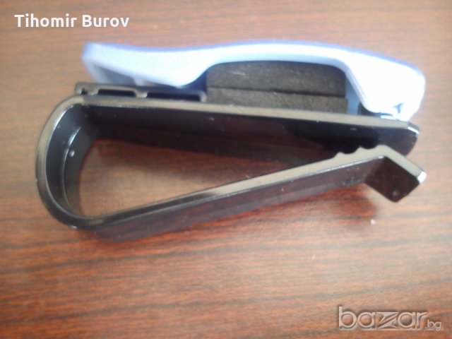 Сенник щипка за очила за кола автомобил ,два модела,различни цветове, снимка 8 - Аксесоари и консумативи - 20894672