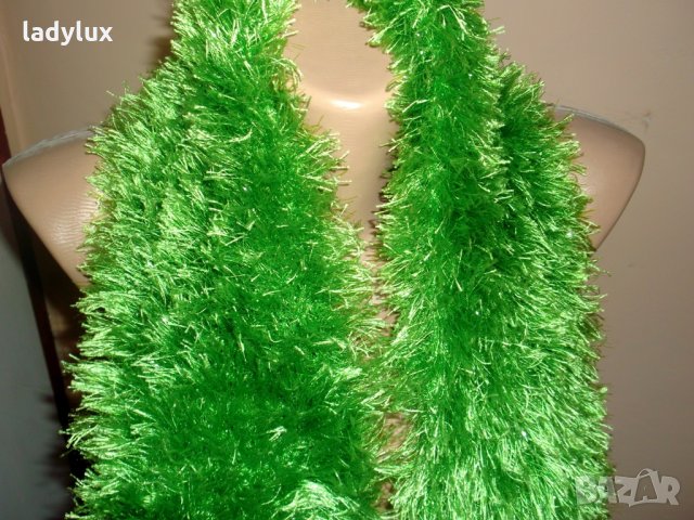 Ефектен Зелен Шал със сребристи нишки. Код 283, снимка 4 - Шалове - 22928408