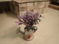 метална лейка с цветя , снимка 1 - Декорация за дома - 23776225
