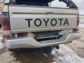 Toyota Hilux 2.5 d4d-на части!, снимка 6