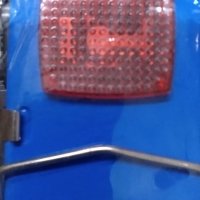 Метално фенерче, за плоска батерия, с бяла и червена светлина, снимка 2 - Други - 23746201