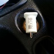USB зарядно! Зарядно за автомобил., снимка 2 - Оригинални зарядни - 13877637