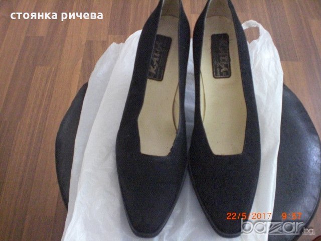 продавам дамски обувки-естествен велур-черни, снимка 1