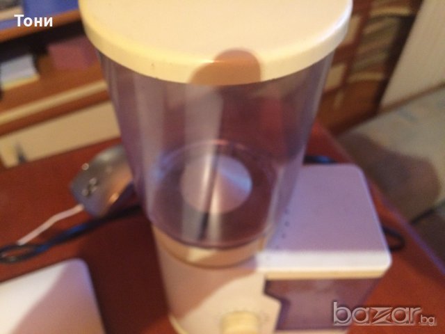 Кафемелачка 'BRAUN', снимка 3 - Кафемашини - 18222942