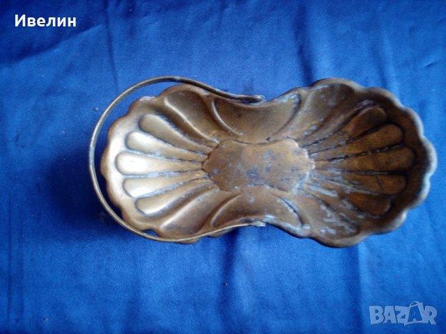 стара бронзова купичка, снимка 3 - Антикварни и старинни предмети - 22252258