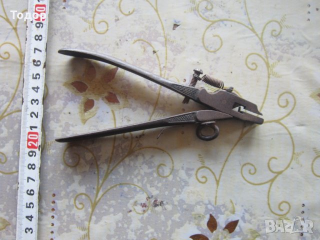 Невероятни стари армейски специални клещи, снимка 2 - Колекции - 25701323