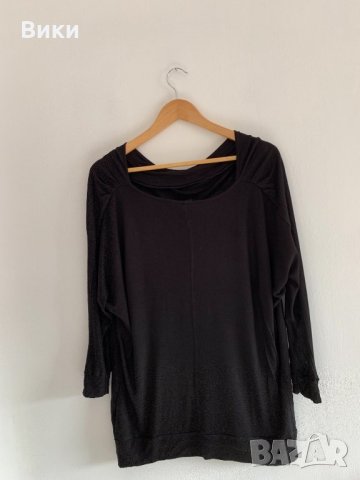 Черна блуза, снимка 4 - Блузи с дълъг ръкав и пуловери - 25469391