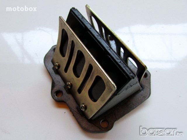 Клапи, колектор за карбуратор и цилиндрова глава, за Априлия 125 ROTAX., снимка 3 - Мотоциклети и мототехника - 17646419